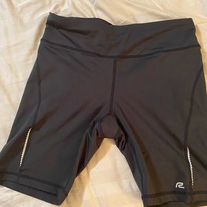 Roadrunner women’s bike shorts